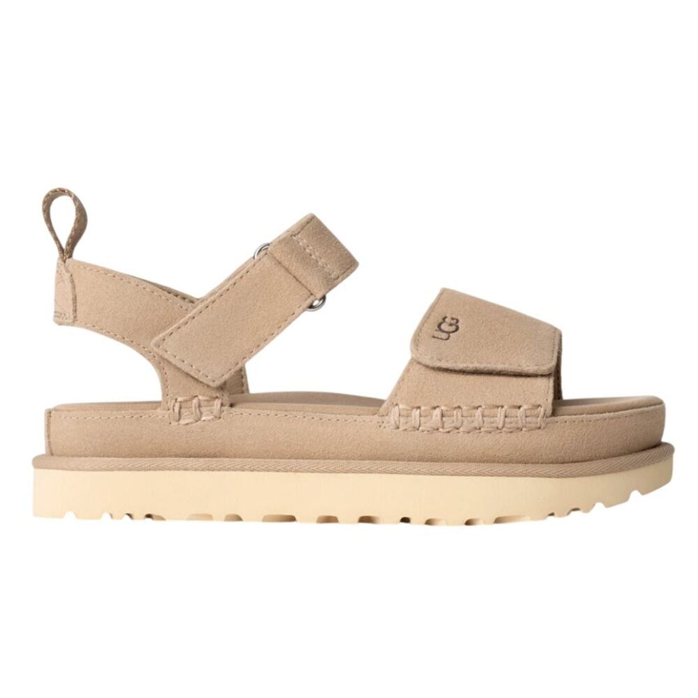 UGG Women Goldenstar in Sand, Size 6